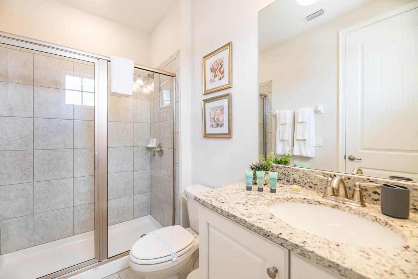 Sophisticated 7 Bdrm With Theater At Encore Casa de férias